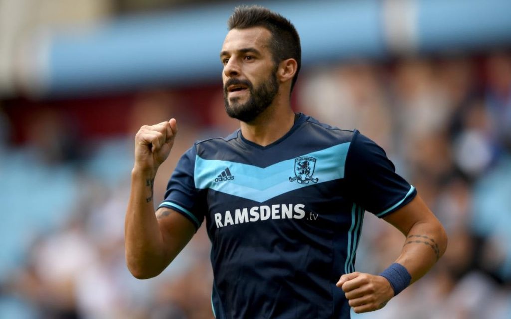 104420167_negredo_sport-xlarge_trans++k4jzhkRfqrPUK55gLBw7RL7JE1uO7Km-a2ZrYlnIrAA